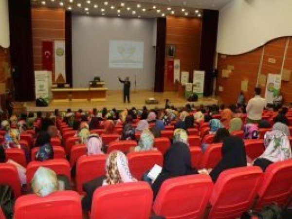 Erdemli Gençlik'ten Kutlu Doğum etkinliği