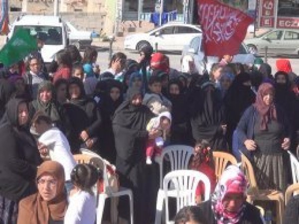 Yeniceoba beldesinde Muhammedi coşku