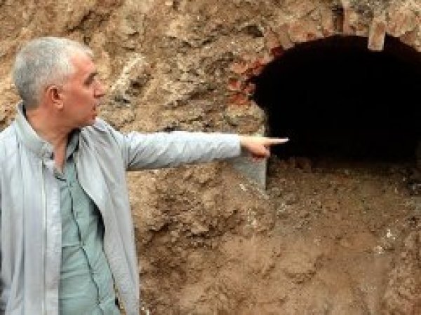 Asırlık cesedin çürümemesinde 'tuğla' etkisi