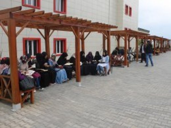 Muş'ta üniversitede toplu Kur'an okuma