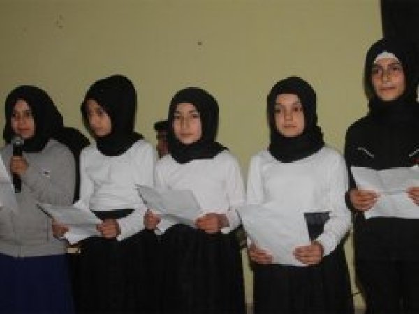 İmam Hatip Ortaokulunda Kutlu Doğum etkinliği