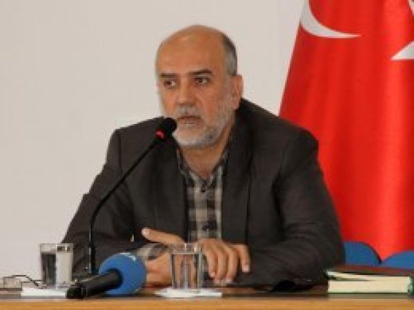 'İnsan varoluş gayesine uygun yetişmelidir'