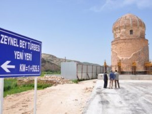 650 yıllık Zeynel Bey Türbesi yarın taşınıyor