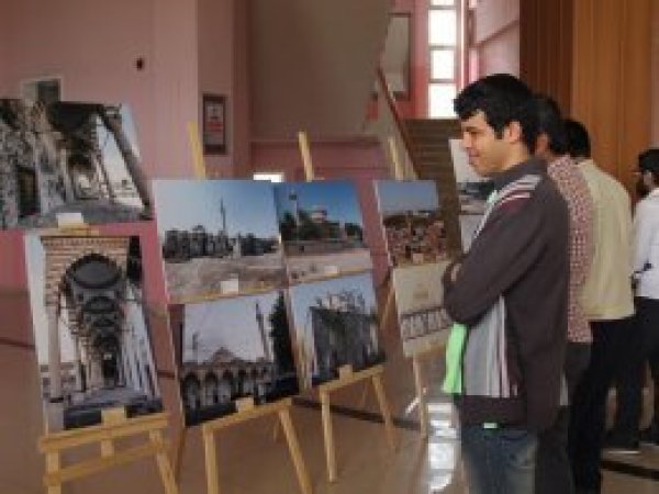 Çatışmaların hedefi olan Kurşunlu Camii fotoğraflarla anlatıldı