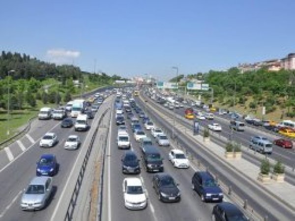 Trafiğe kayıtlı araç sayısı açıklandı