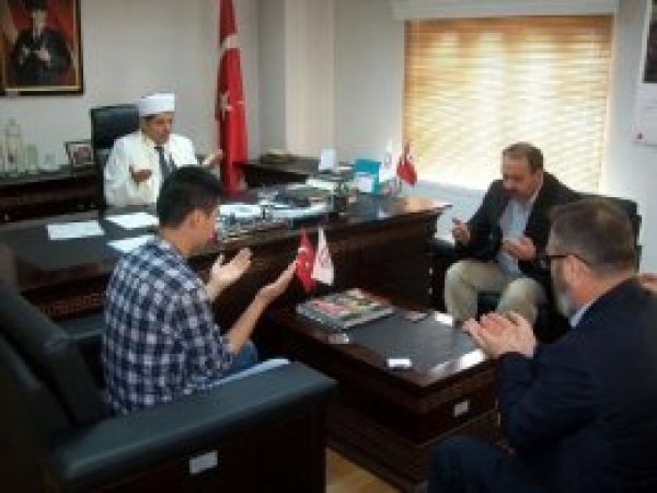 Çinli mühendis Müslüman oldu