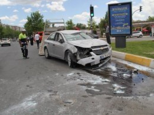 Diyarbakır'da trafik kazası: 5 yaralı