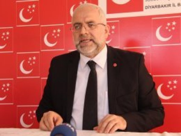 "Türkiye ABD'nin dostluğuna ve sözlerine inanmamalı"