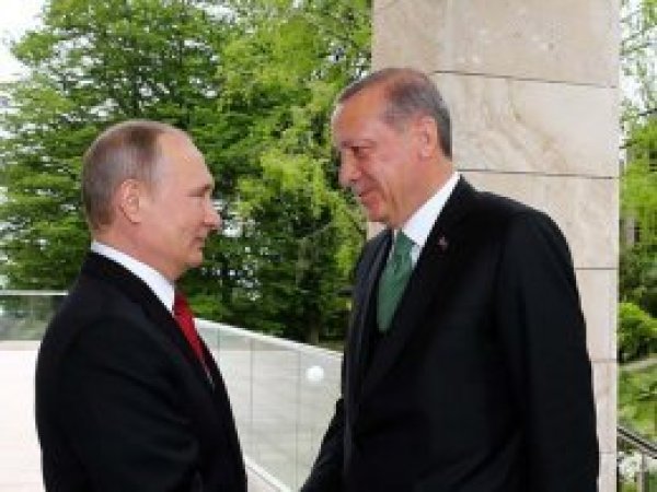 Erdoğan ve Putin telefonda görüştü