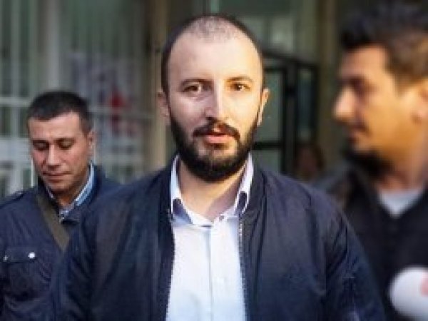 Nokta dergisi yöneticisi kaçarken yakalandı