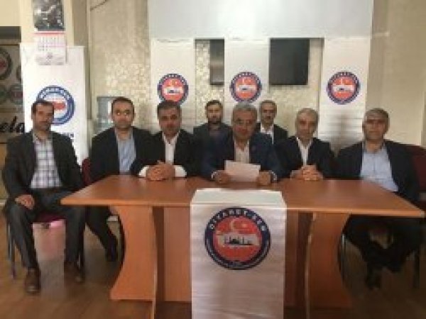 Van Diyanet-Sen Görmez'e sahip çıktı
