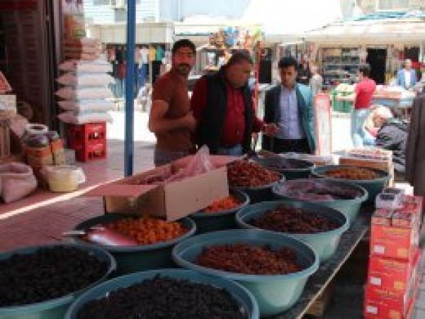 Van esnafı eski Ramazanları arıyor