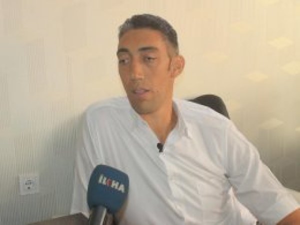 "Türkiye'de hak ettiğim değeri görmüyorum"