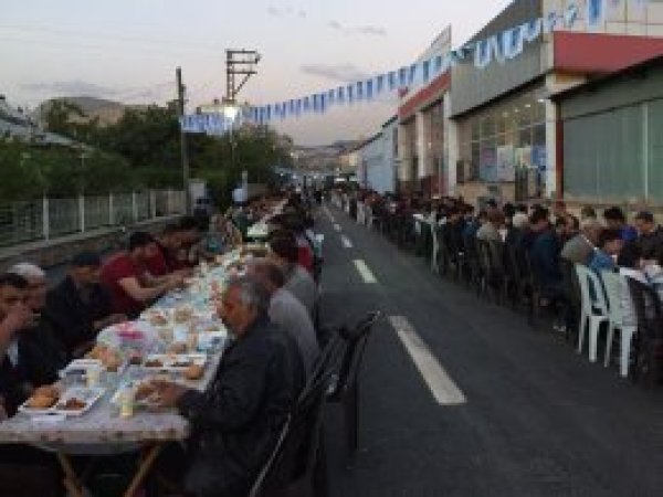 Van'da iftar programları düzenlendi