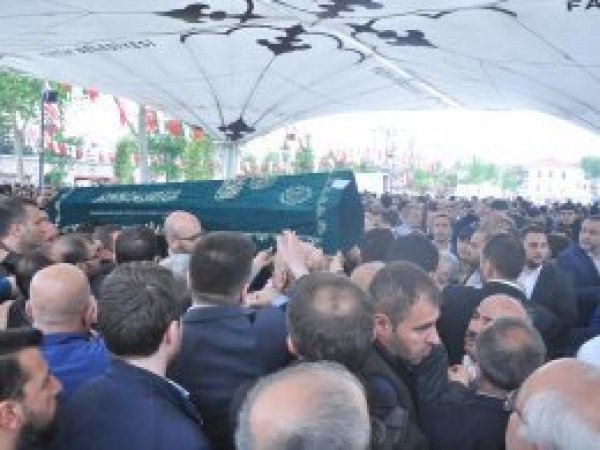 Yeni Akit GYY Demirel son yolculuğuna uğurlandı