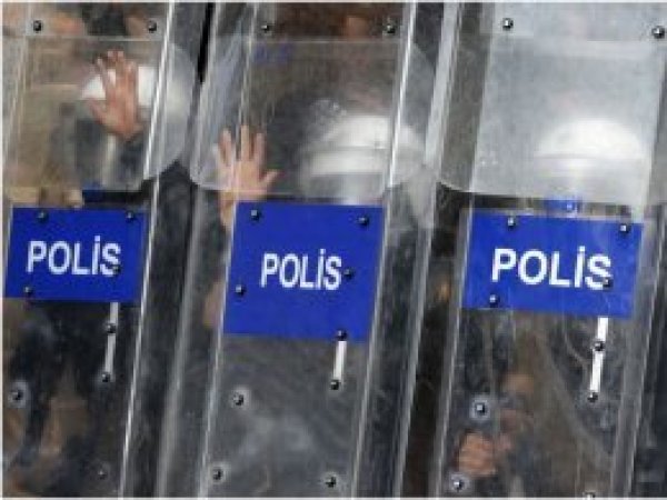 Van’da miting ve gösteriler yasaklandı