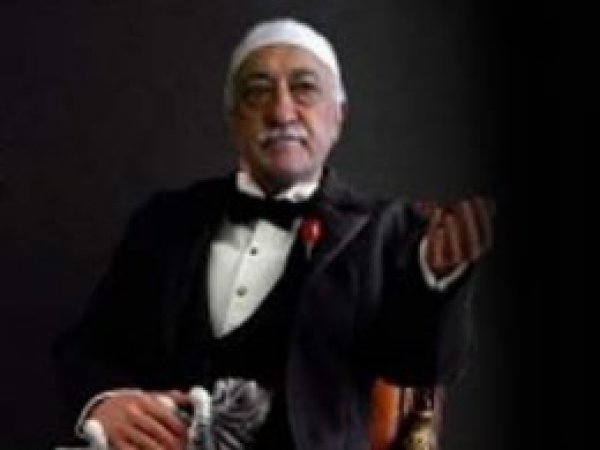 'Hizmet bir mafyadır girersen çıkamazsın'