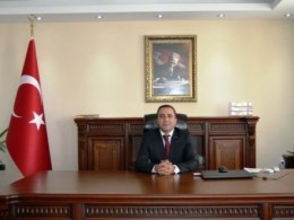 Hozat eski Kaymakamı Demir  tutuklandı