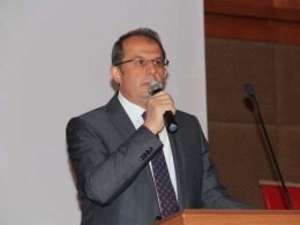 "Dinimizde öksüzün yetimin yeri çok farklıdır"