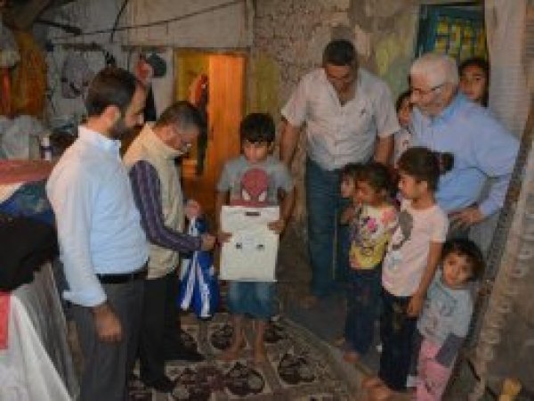 Umut Kervanı'ndan Batman'da 600 aileye yardım
