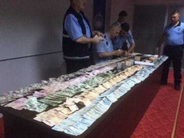 Dilencinin üzerinden 71 bin TL çıktı
