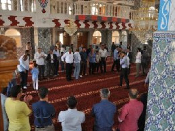 Peygamber sevdalıları Cizre'de bayramlaştı