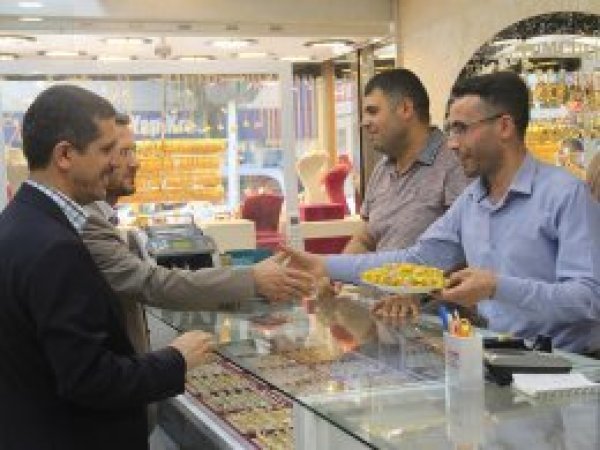 Van HÜDA PAR’dan esnafa bayram ziyareti