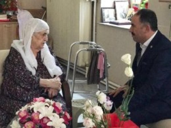 İstanbul HÜDA PAR'dan Darülaceze'deki yaşlılara ziyaret