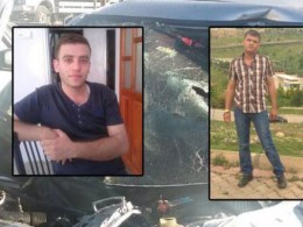 Antep'te otomobil kamyonla çarpıştı: 2 ölü