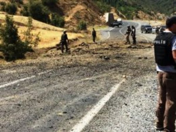 Bitlis'te patlama: 2 asker öldü