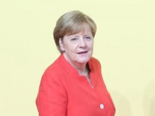 Merkel: Türkiye'nin yaptıklarını takdir ettik