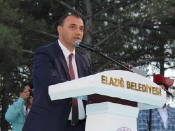 Elazığ Valisi: Gençlerimizi Kur'an'la buluşturalım