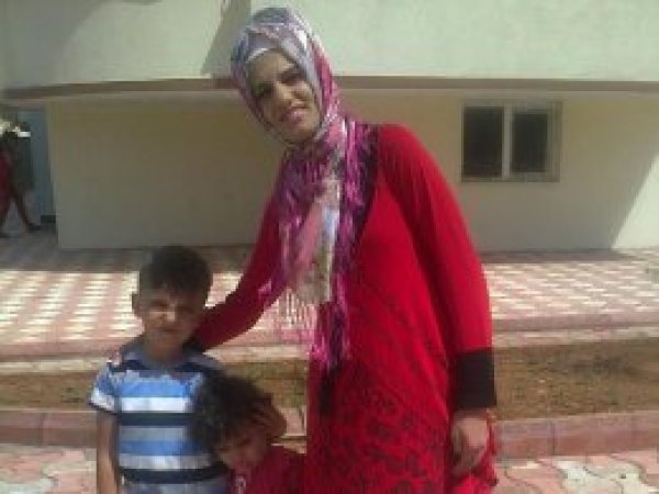 İki çocuğuyla birlikte kayboldu