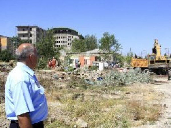 Van’da 8 gecekondu yıkıldı