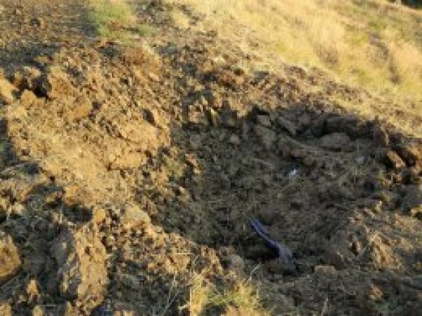 Yola döşenen 100 kilo patlayıcı imha edildi