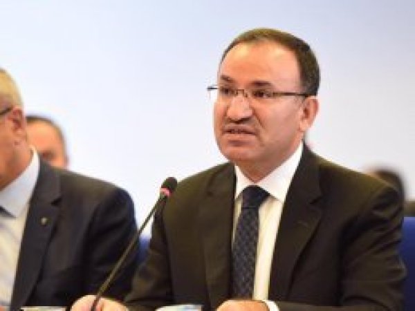 'Nikah kıydırma' çarpıtmalarına yanıt verdi