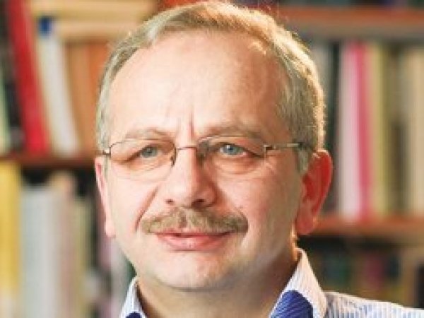 'İslam Coğrafyası bilmediğimiz için kayıp'