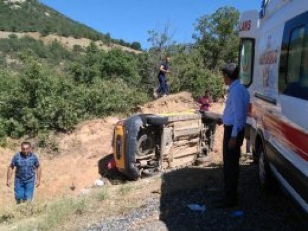 Bingöl’de taksi kazası: 8 yaralı