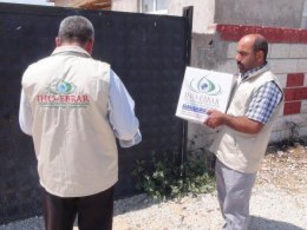 IHO-EBRAR Konya'da gıda paketi dağıttı