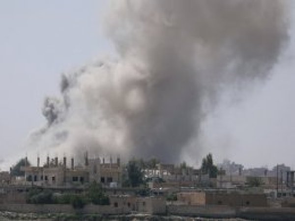 Rakka'da hastane fosfor bombasıyla vuruldu