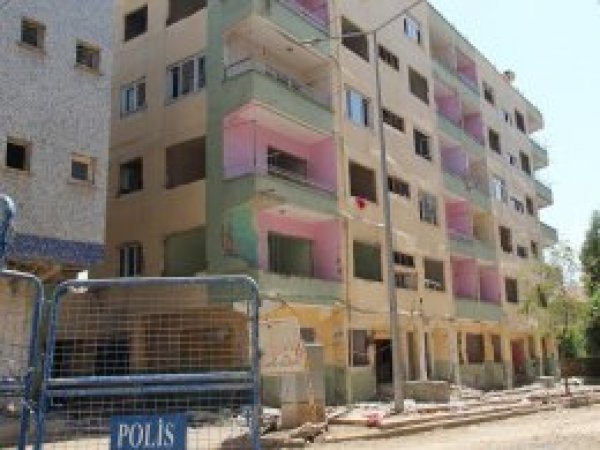 Diyarbakır’da 3 apartman yıkılacak