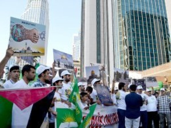 HÜDA PAR'lılar Kudüs için engel tanımadı