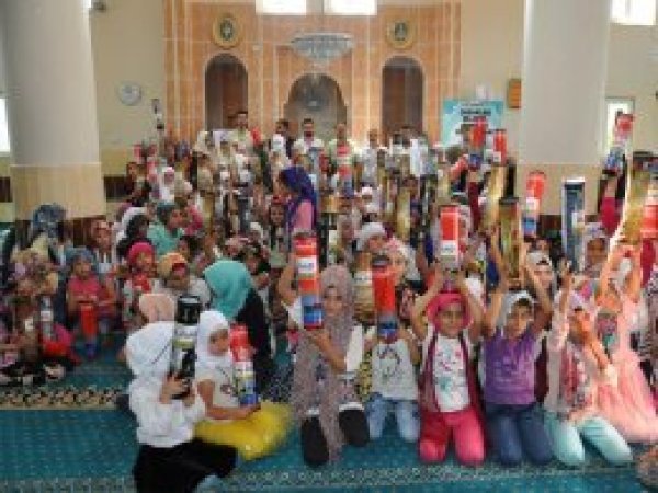 MÜSİAD'tan Kur’an öğrenenlere hediye