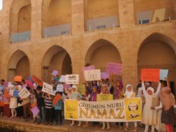 Mardin'de 'Hayat Namaz ile Güzeldir' etkinliği
