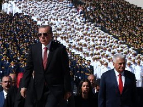 Devlet erkanı Anıtkabir'i ziyaret etti