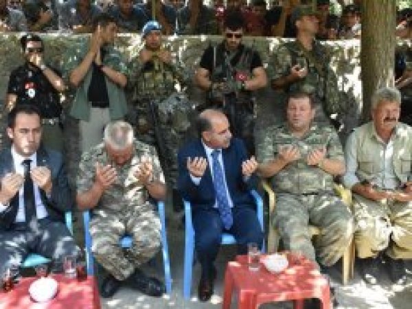 Vali Aktaş 3 işçinin taziyesine katıldı