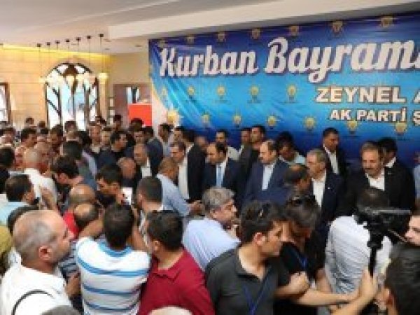 Bakan Fakıbaba hemşerileriyle bayramlaştı