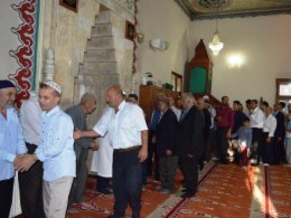 Bitlis halkı camilere akın etti
