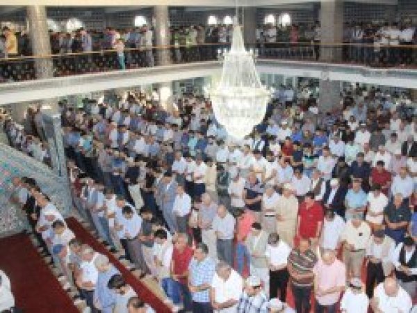 Diyarbakır'da Bayram namazı eda edildi