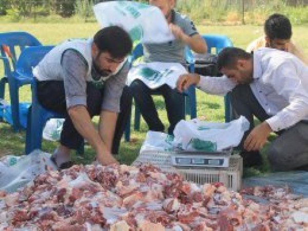 Silopi’de 210 aileye kurban eti ulaştırıldı